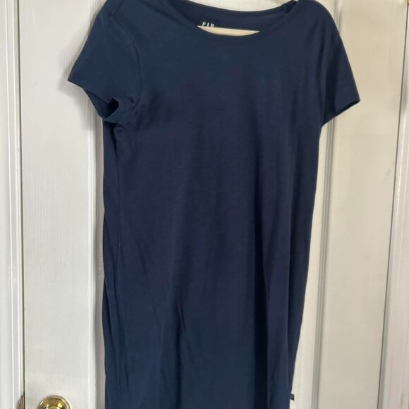GAP Dresses & Skirts - GAP Women's size M